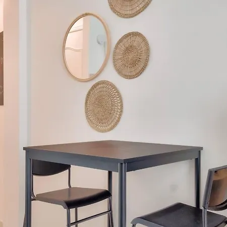 Apartment Superbe Studio A 2 Min A Pied Du Port Nizza
