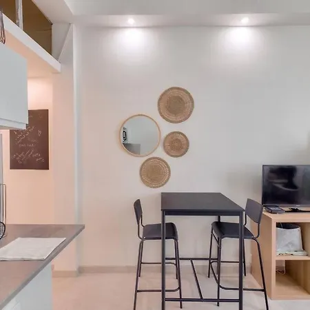 Superbe Studio A 2 Min A Pied Du Port * Nizza